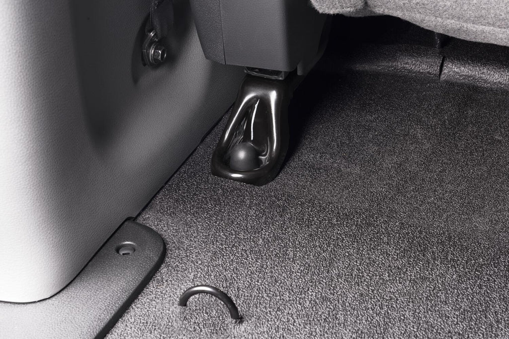 BR-VanTred-17ChevyCityExpress-Detail3.jpg