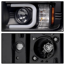 Load image into Gallery viewer, Spyder Chevy Silverado 2014-16 2500 HD Projector Headlights Light Bar DRL Blk PRO-YD-CSHD14-LBDRL-BK