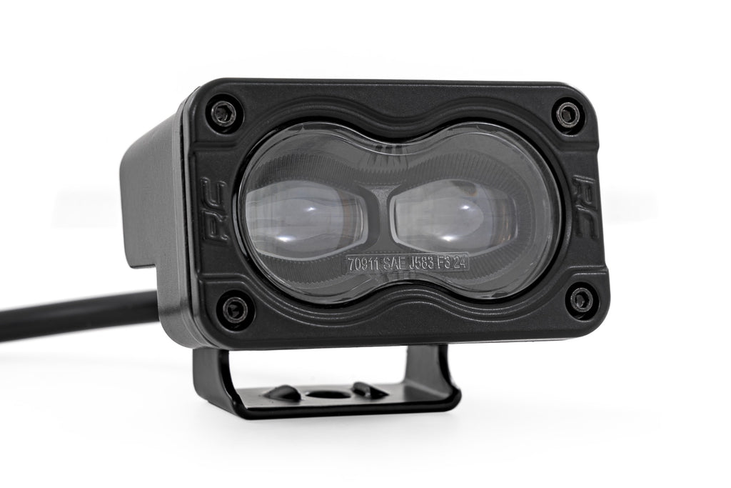 3in_rectangle_fog_lights_-70910_70911_1.jpg