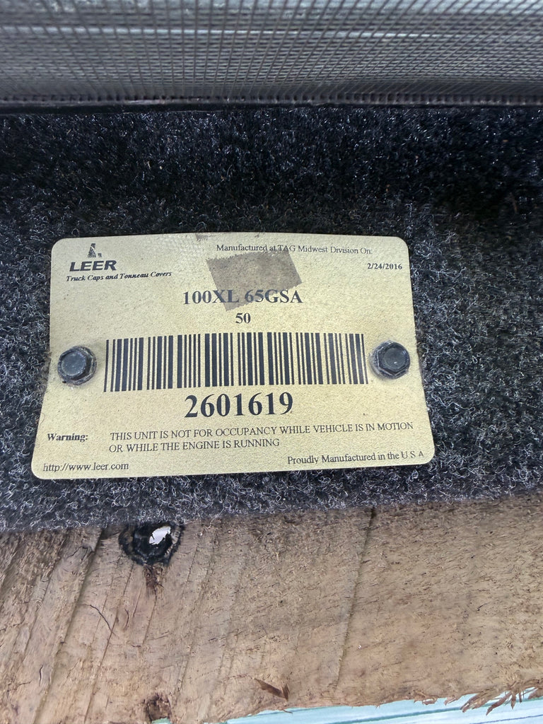 Used GMC SIERRA 07-2013 Extended Cab 6.5' short bed used topper LOCATION: n-1-1 CODE: CNMM004