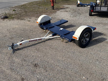 Load image into Gallery viewer, Tow Dolly - Master Tow 80THDEB 80&quot; Electric brakes