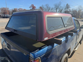 Used Chevy Silverado 07-2013 Double Cab XC 6.5' short bed used topper LOCATION: N-2-1  CODE: CL1114-25