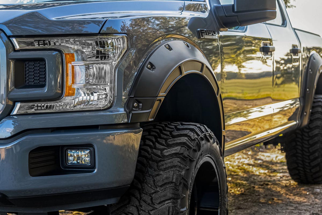 devans_truck_tighter_crop-3_1_1.jpg