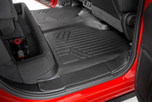 Load image into Gallery viewer, gm-floormat-bucket2_1_1.jpg