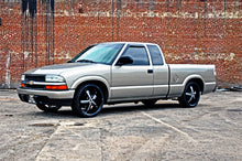 Load image into Gallery viewer, gm-lowering-kit_724-installed.jpg