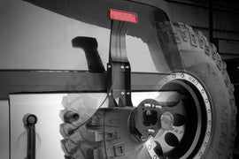 jeep-brake-light-ext_1171-fade.jpg