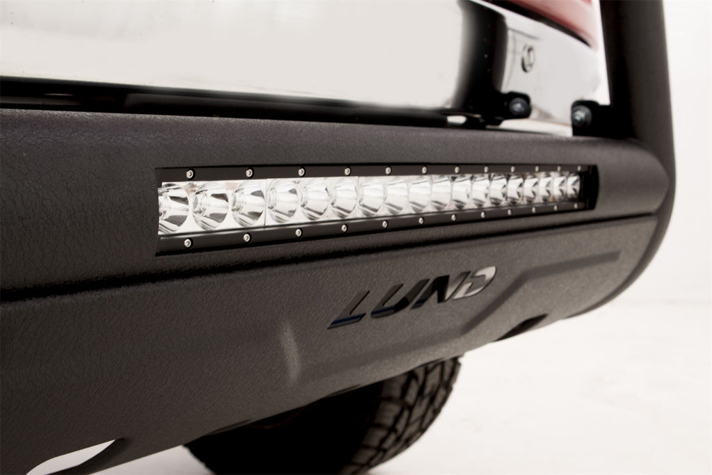 lund_47121204_bullbar_closeup.jpg